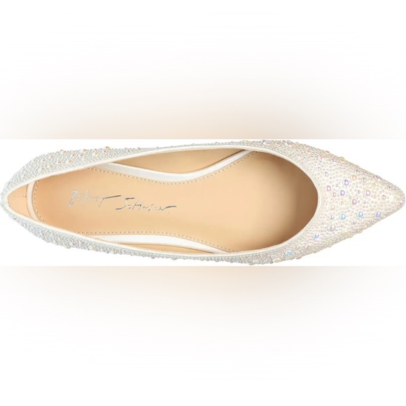 Betsey Johnson ivory beaded Jude flats size 7 worn once - Picture 2 of 5